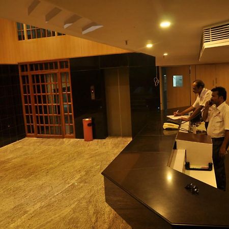 מלון Vijayawāda Krishna Residency מראה חיצוני תמונה