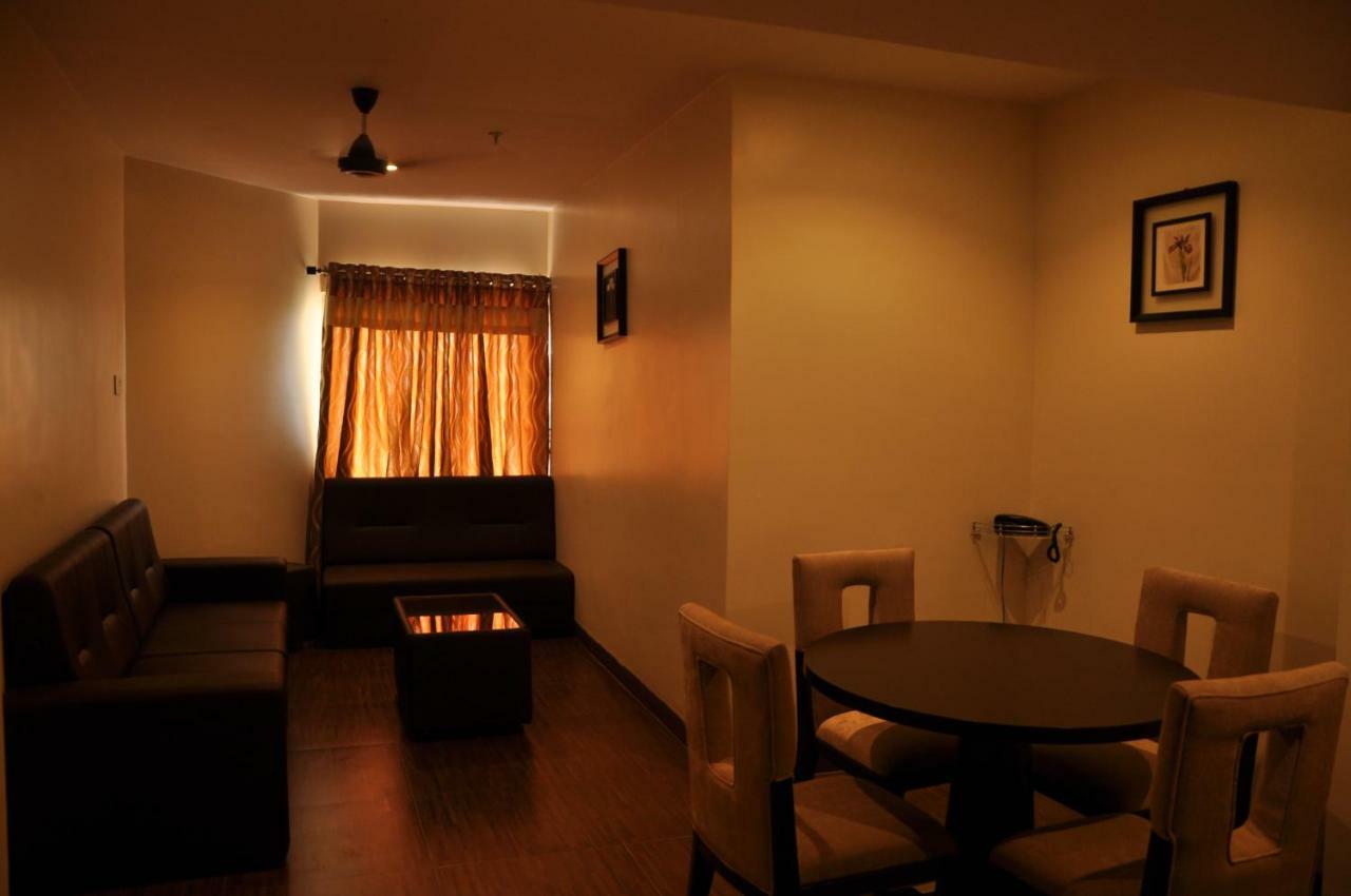 מלון Vijayawāda Krishna Residency מראה חיצוני תמונה