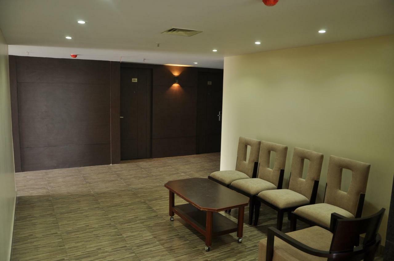 מלון Vijayawāda Krishna Residency מראה חיצוני תמונה