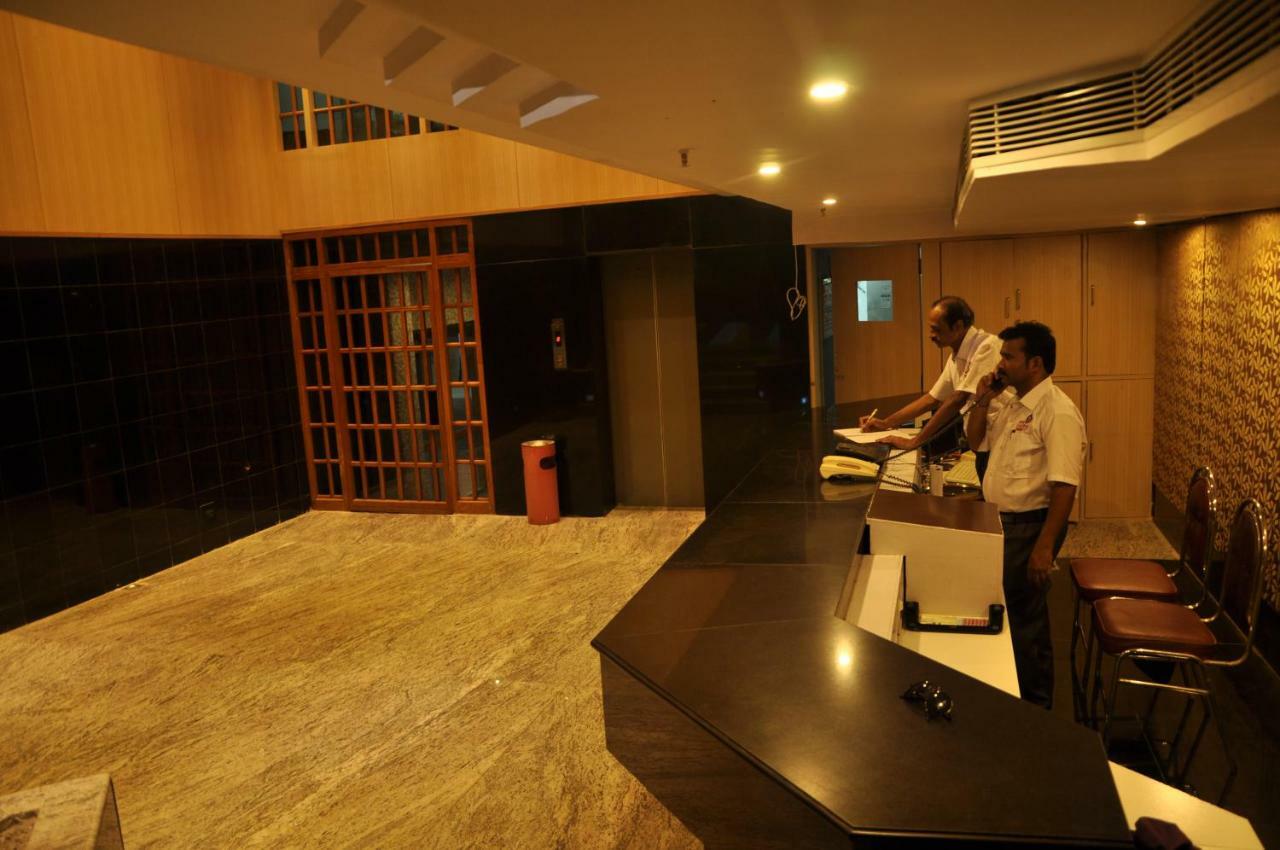 מלון Vijayawāda Krishna Residency מראה חיצוני תמונה